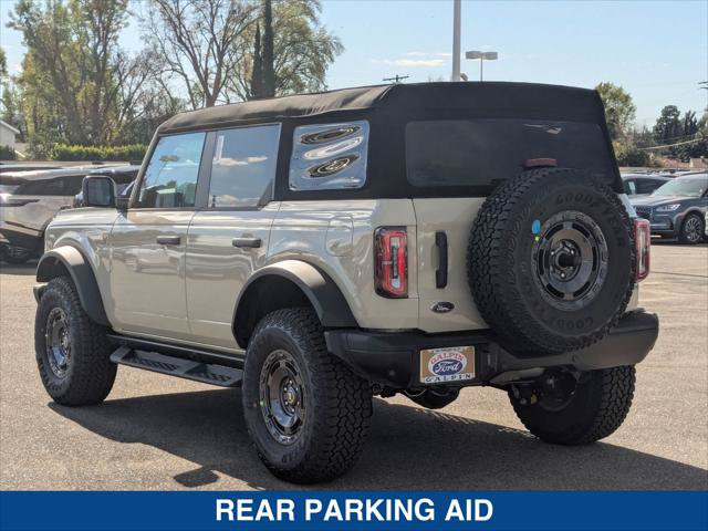 New 2025 Ford Bronco Badlands w/ Sasquatch Package AWD/4WD image 3