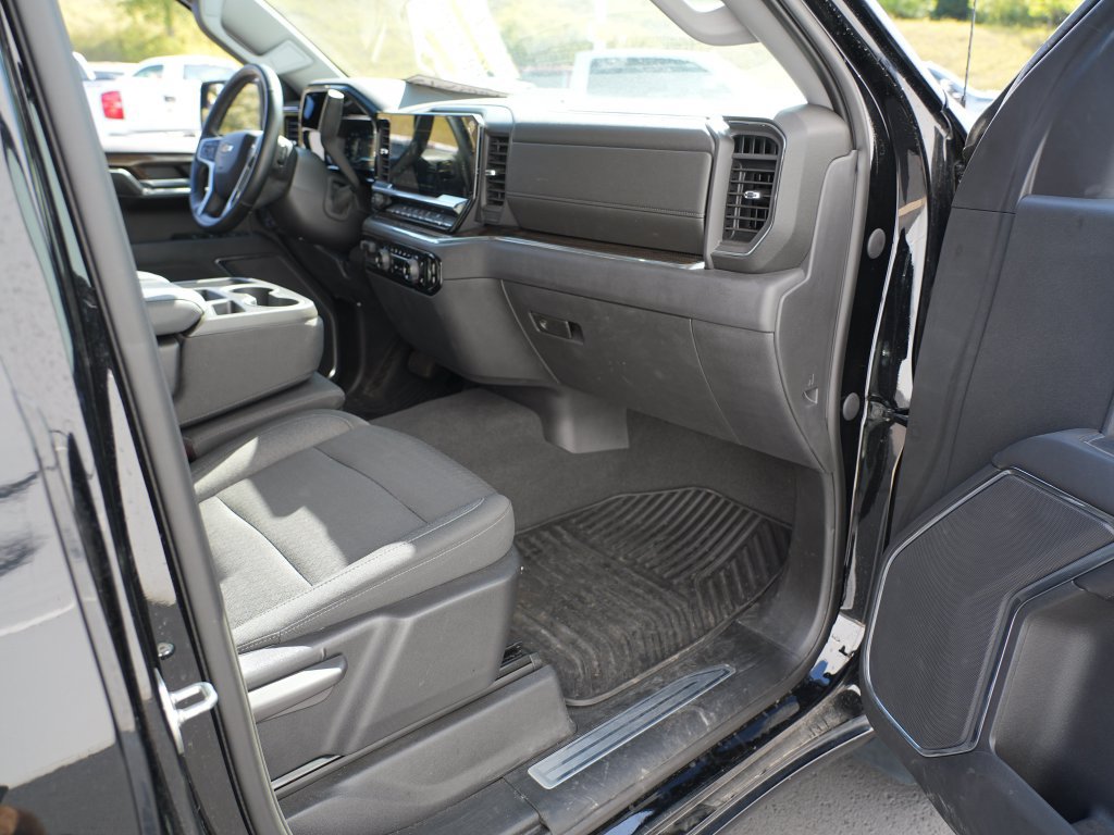 Certified 2023 Chevrolet Silverado 1500 LT w/ Convenience Package II AWD/4WD image 28
