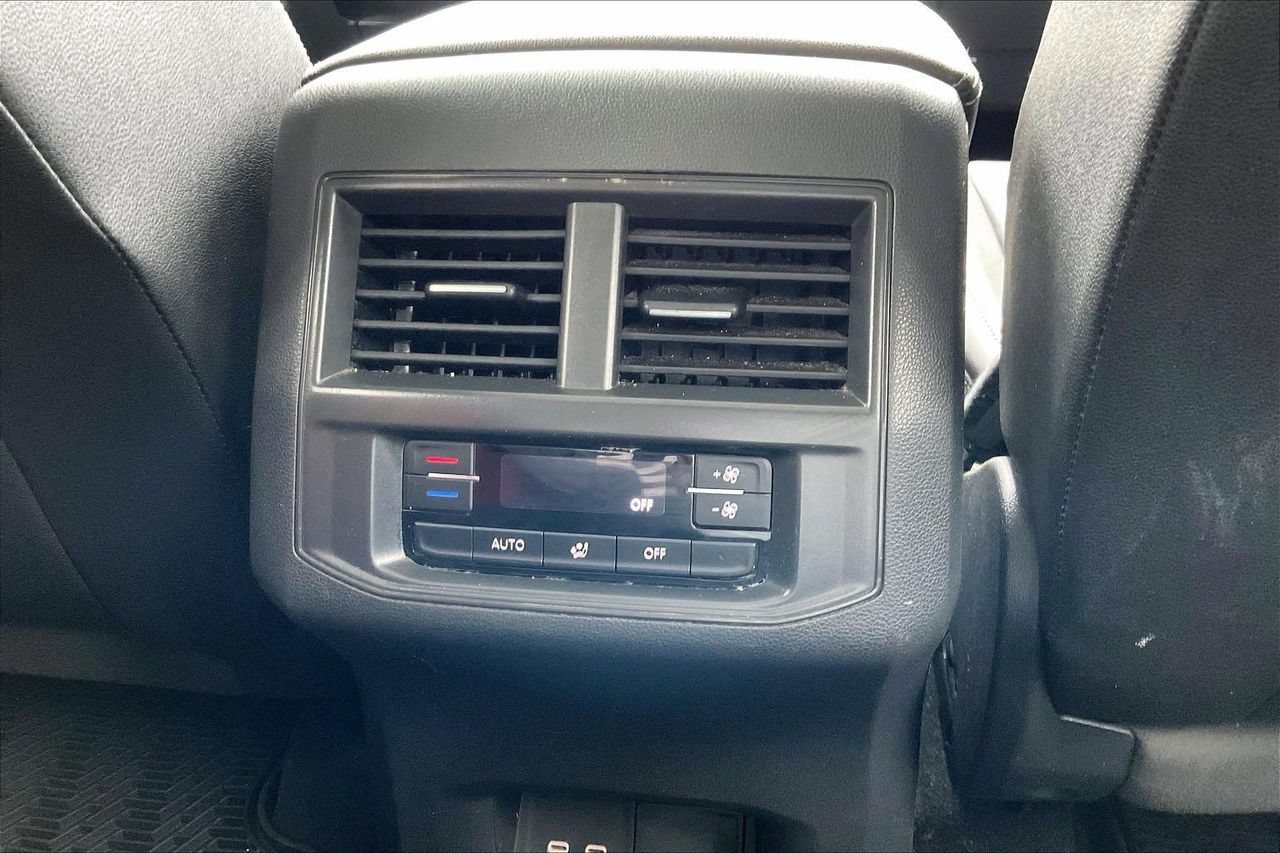 Used 2023 Volkswagen Atlas SE FWD image 16
