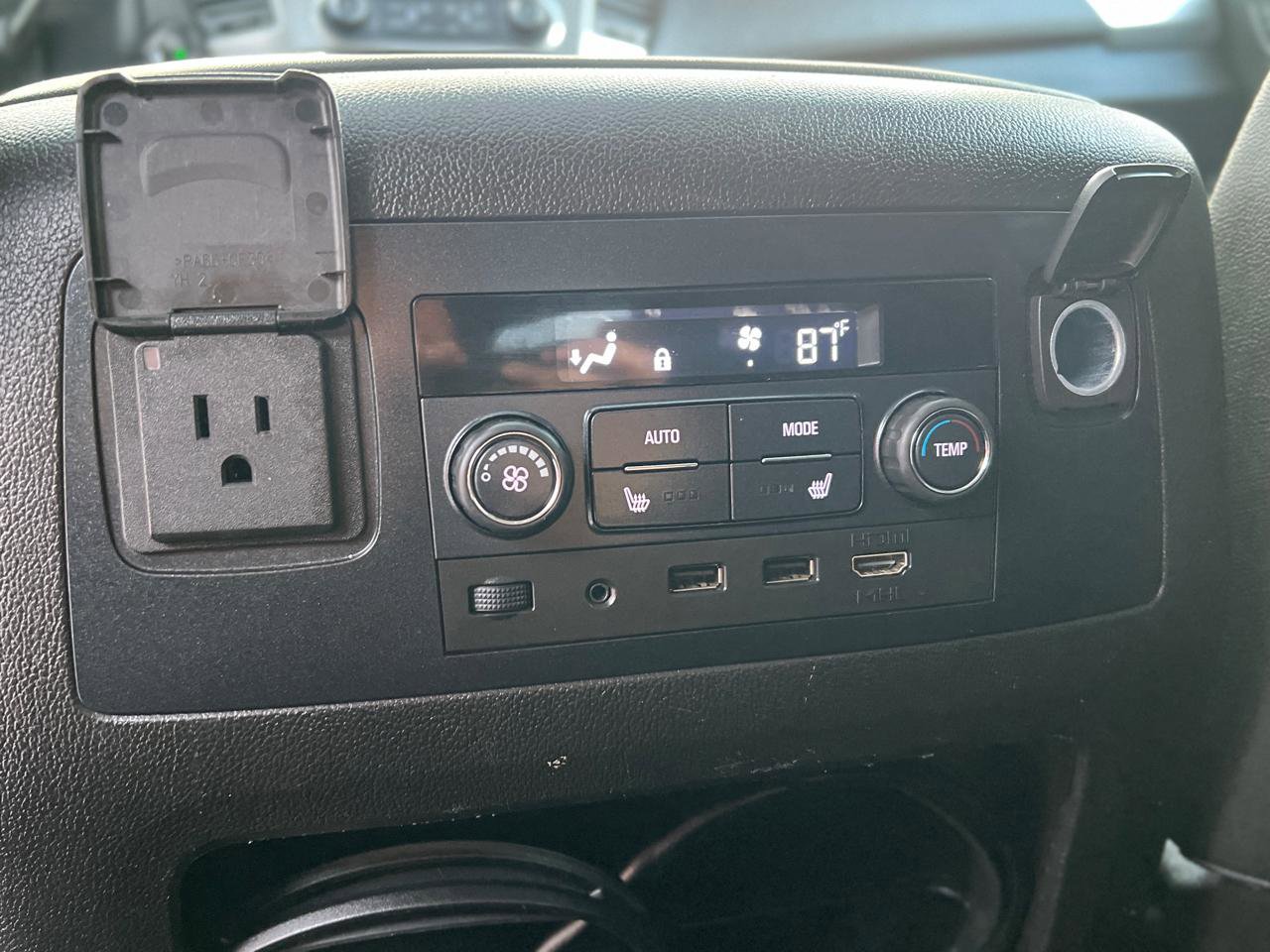 Used 2017 Chevrolet Tahoe LT image 53