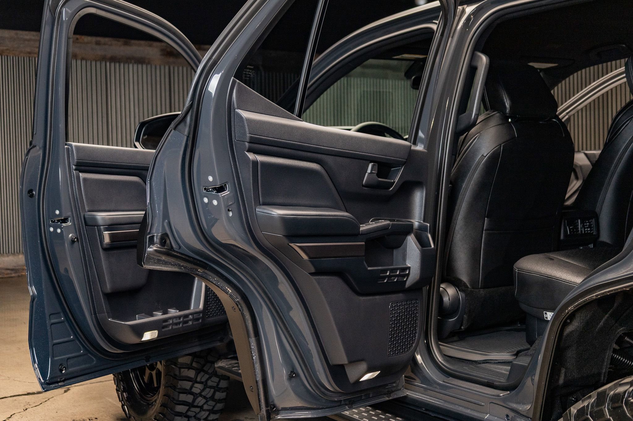 Used 2025 Toyota 4Runner TRD Off-Road image 29