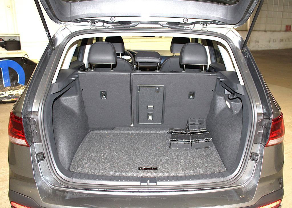 Used 2024 Volkswagen Taos SE AWD/4WD image 33
