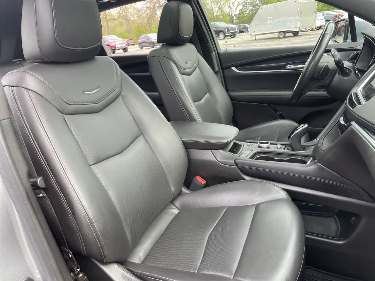 Certified 2024 Cadillac XT5 Premium Luxury AWD/4WD image 14