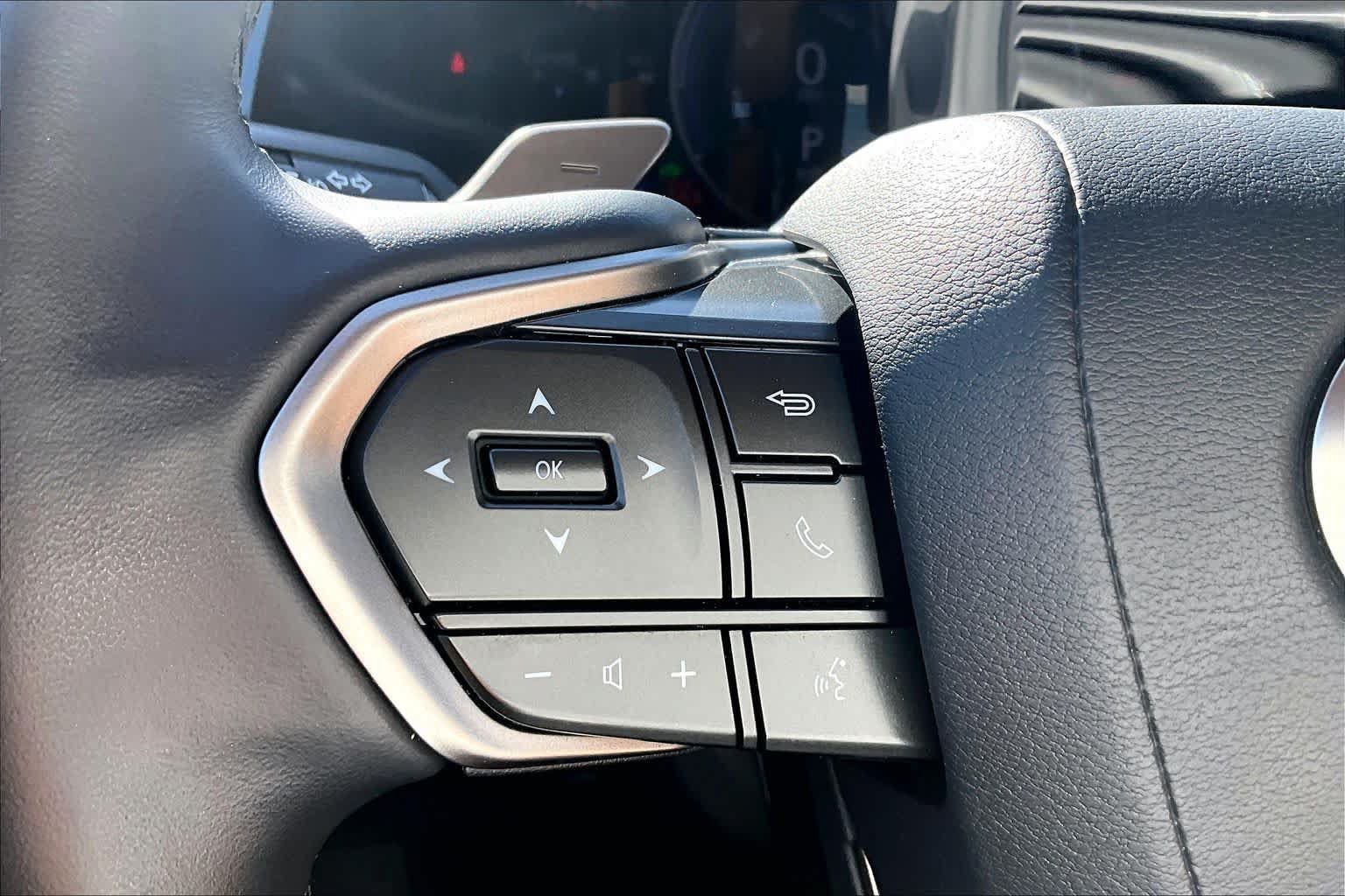 Used 2022 Lexus NX 350h AWD image 23