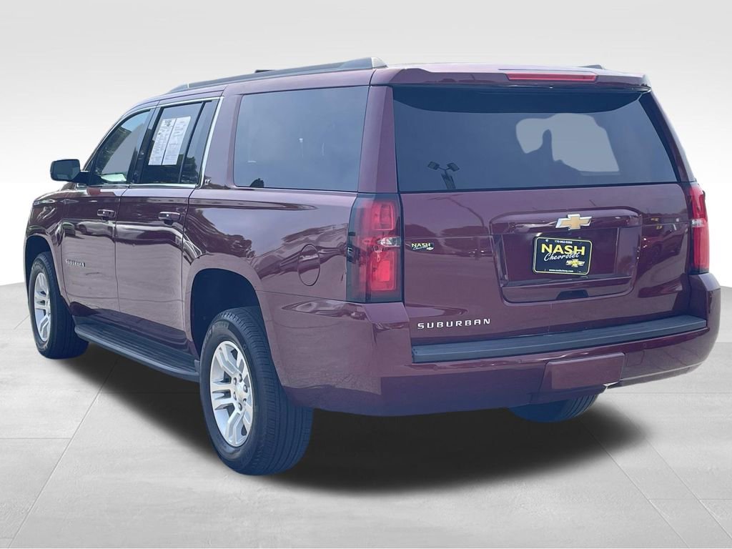 Used 2017 Chevrolet Suburban LT image 5