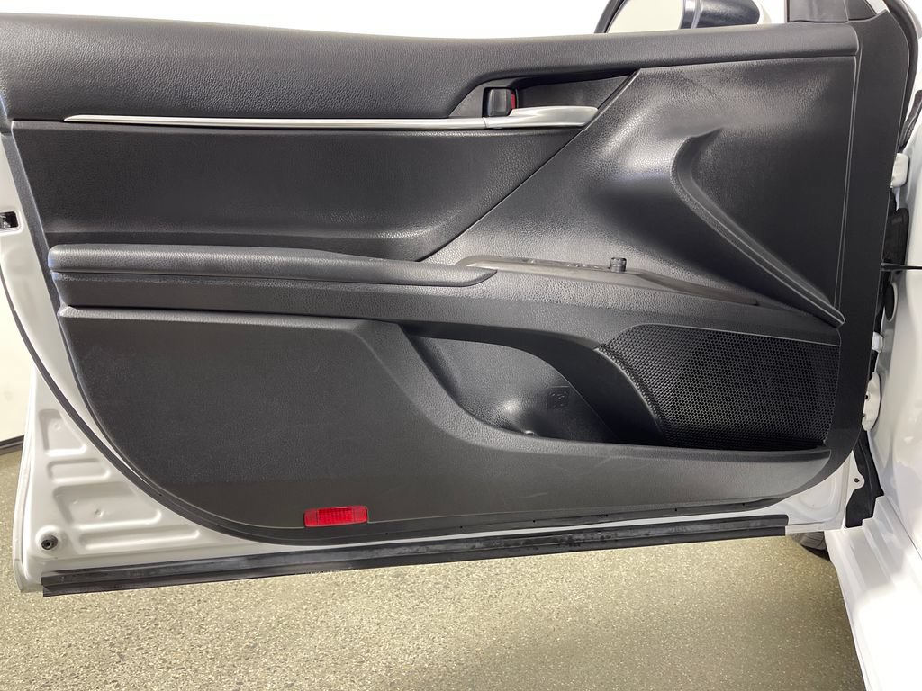 Used 2024 Toyota Camry SE FWD image 17