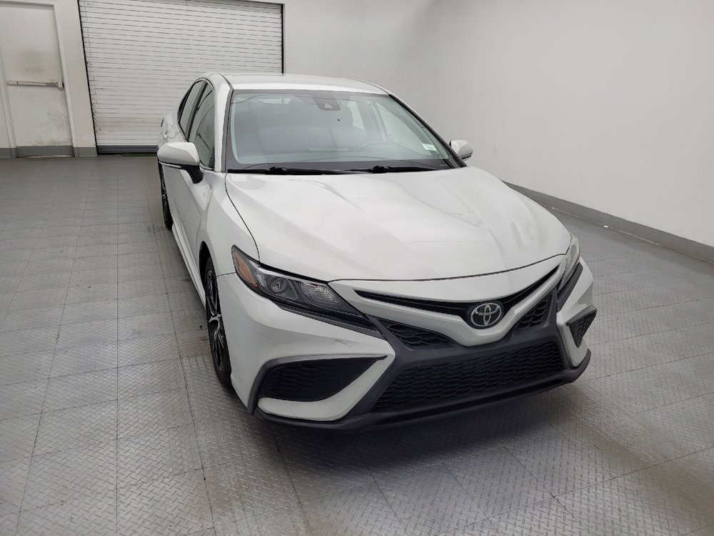 Used 2022 Toyota Camry SE FWD image 14