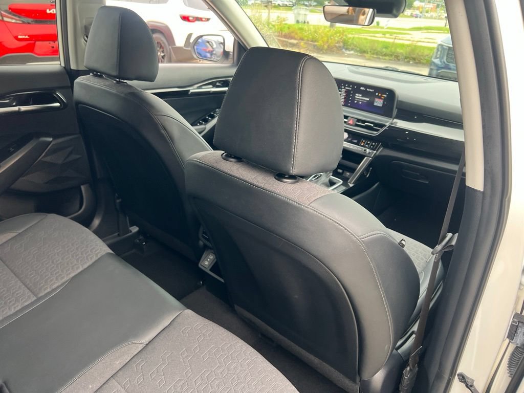 Certified 2024 Kia Seltos S FWD image 15