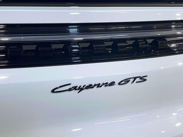 New 2026 Porsche Cayenne GTS image 11