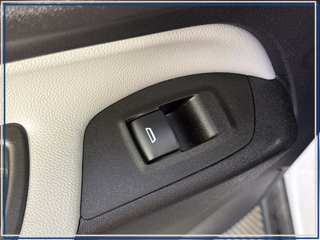 Certified 2024 Chevrolet Equinox LS AWD/4WD image 41