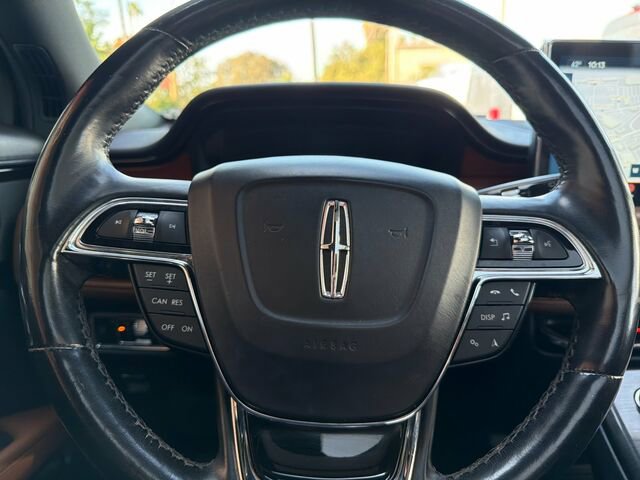 Used 2021 Lincoln Nautilus Reserve image 29