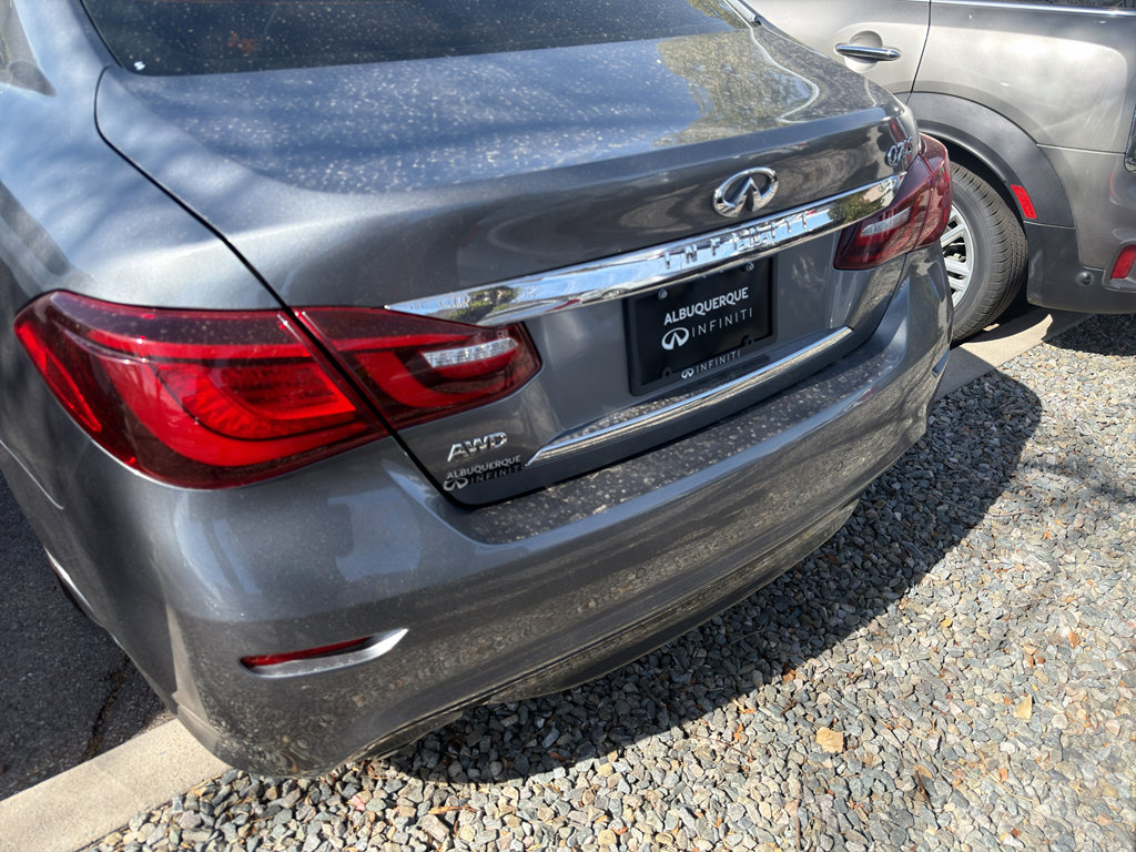 Used 2017 INFINITI Q70 3.7 w/ Technology Package image 12