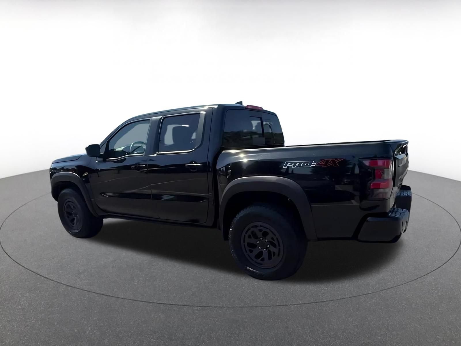 Used 2026 Nissan Frontier PRO-4X AWD/4WD image 10