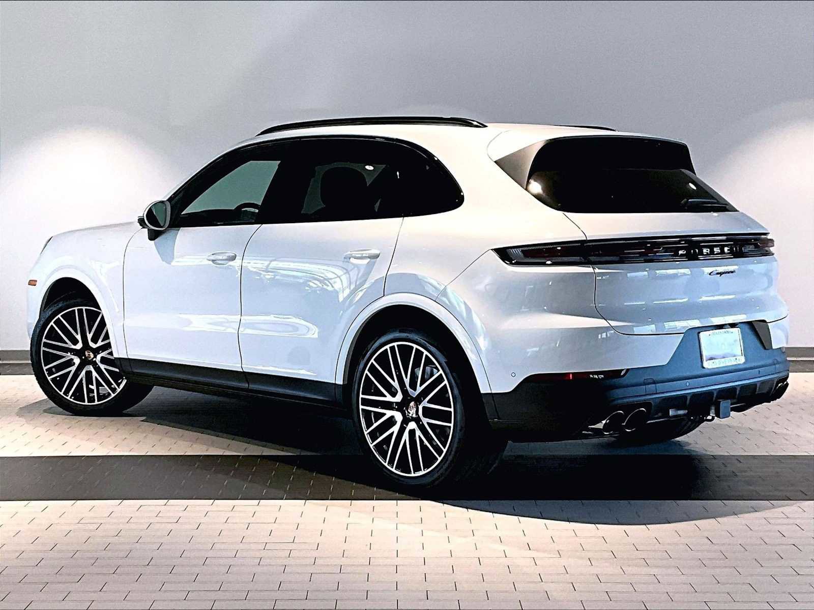 New 2026 Porsche Cayenne AWD/4WD image 3