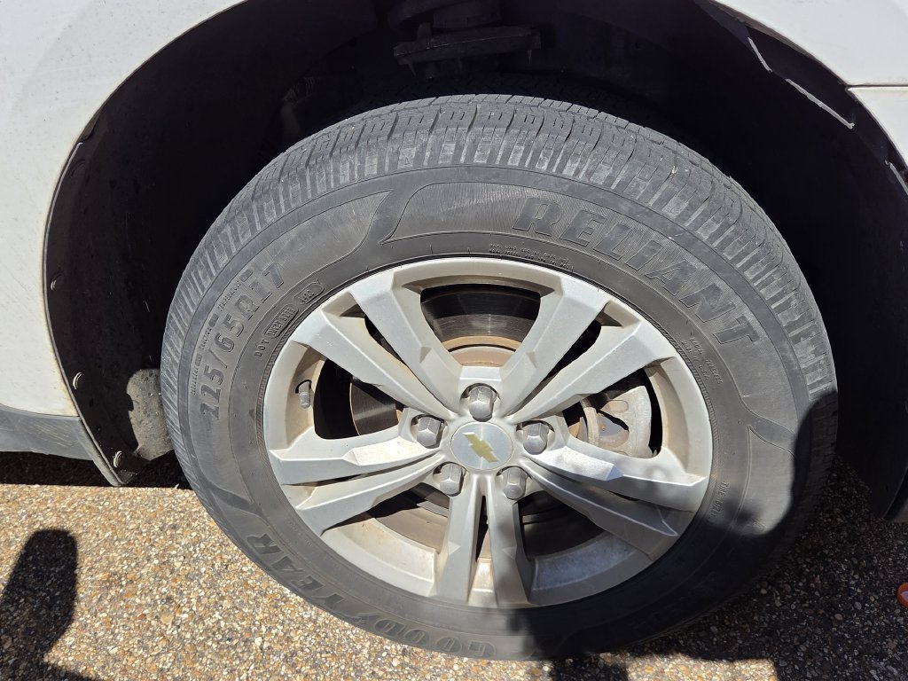 Used 2011 Chevrolet Equinox LT w/ Driver Convenience Package FWD image 9