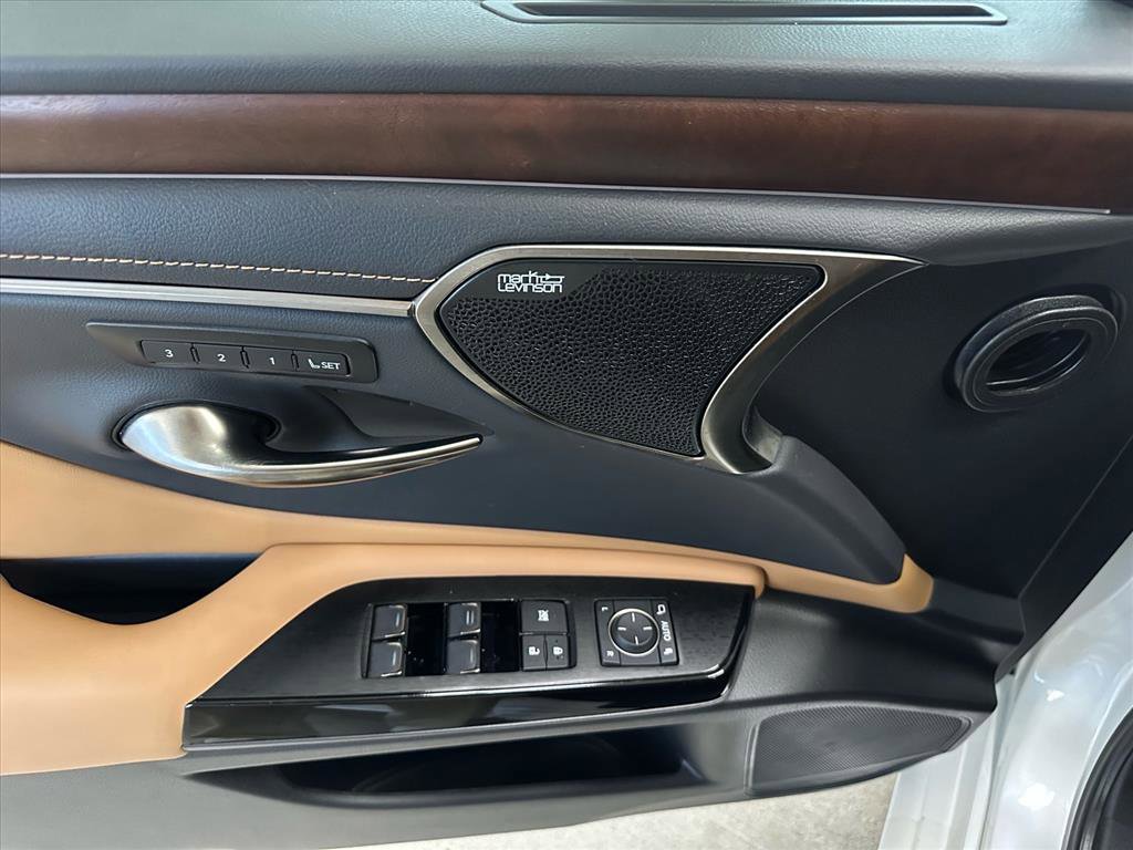 Used 2024 Lexus ES 350 Ultra Luxury image 21