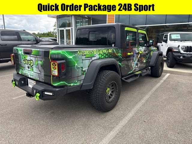 Used 2023 Jeep Gladiator Sport w/ Trailer Tow Package AWD/4WD image 6