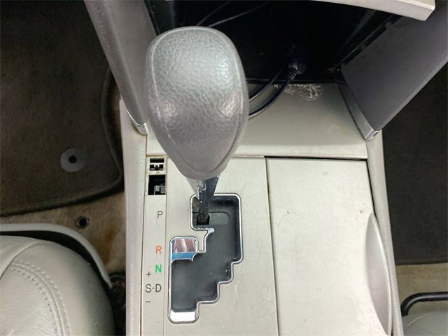 Used 2011 Toyota Camry LE image 41