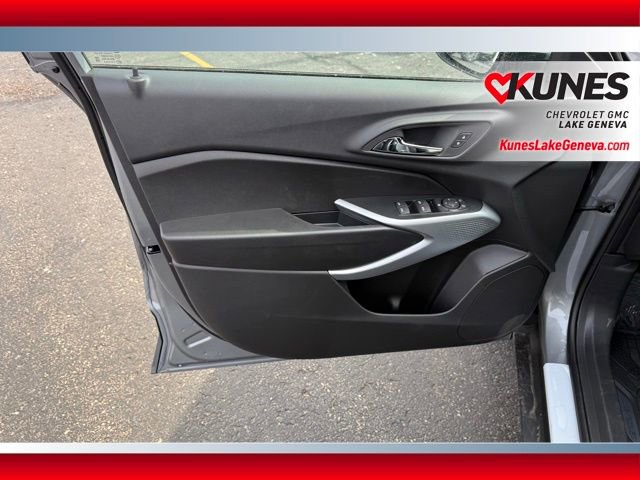 New 2026 Chevrolet Trax RS w/ Driver Confidence Package image 13