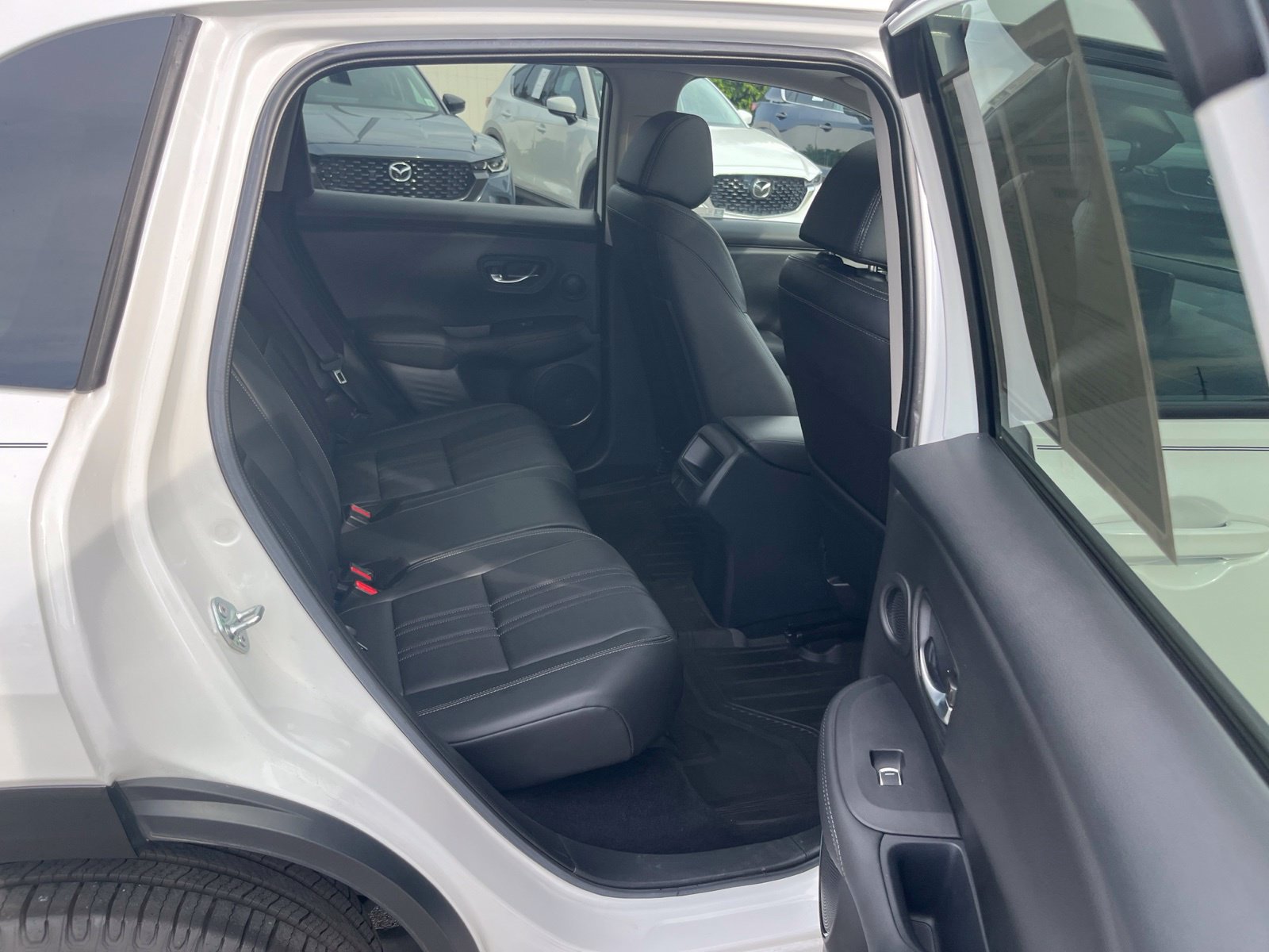 Used 2024 Honda HR-V EX-L image 31