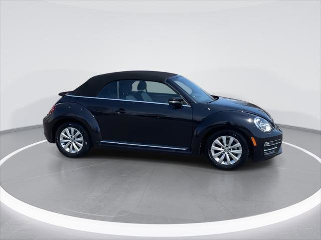 Used 2018 Volkswagen Beetle 2.0T S FWD image 9