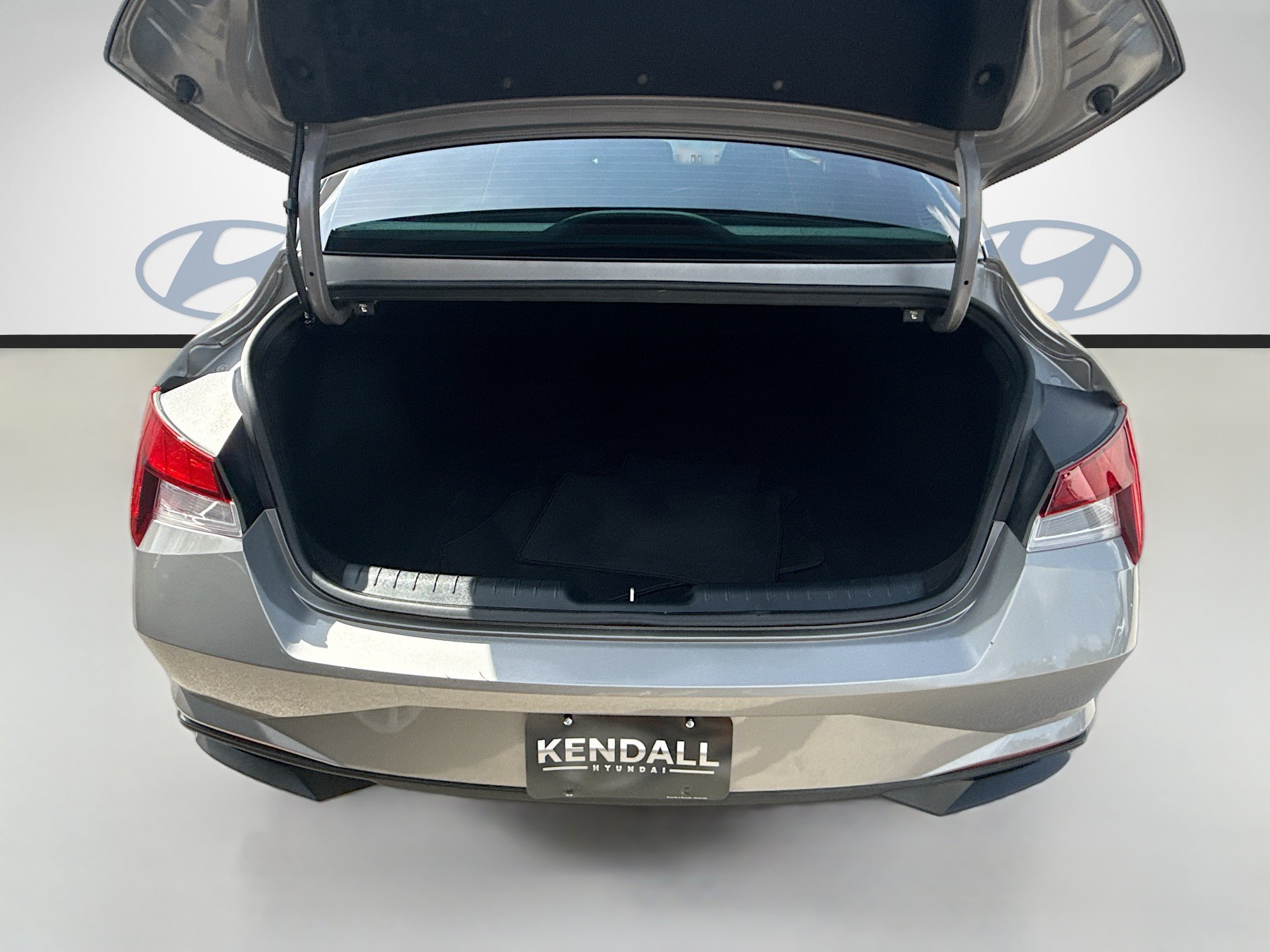 Used 2021 Hyundai Elantra SEL FWD image 23
