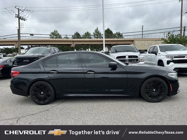 Used 2018 BMW 530i w/ M Sport Package RWD image 2