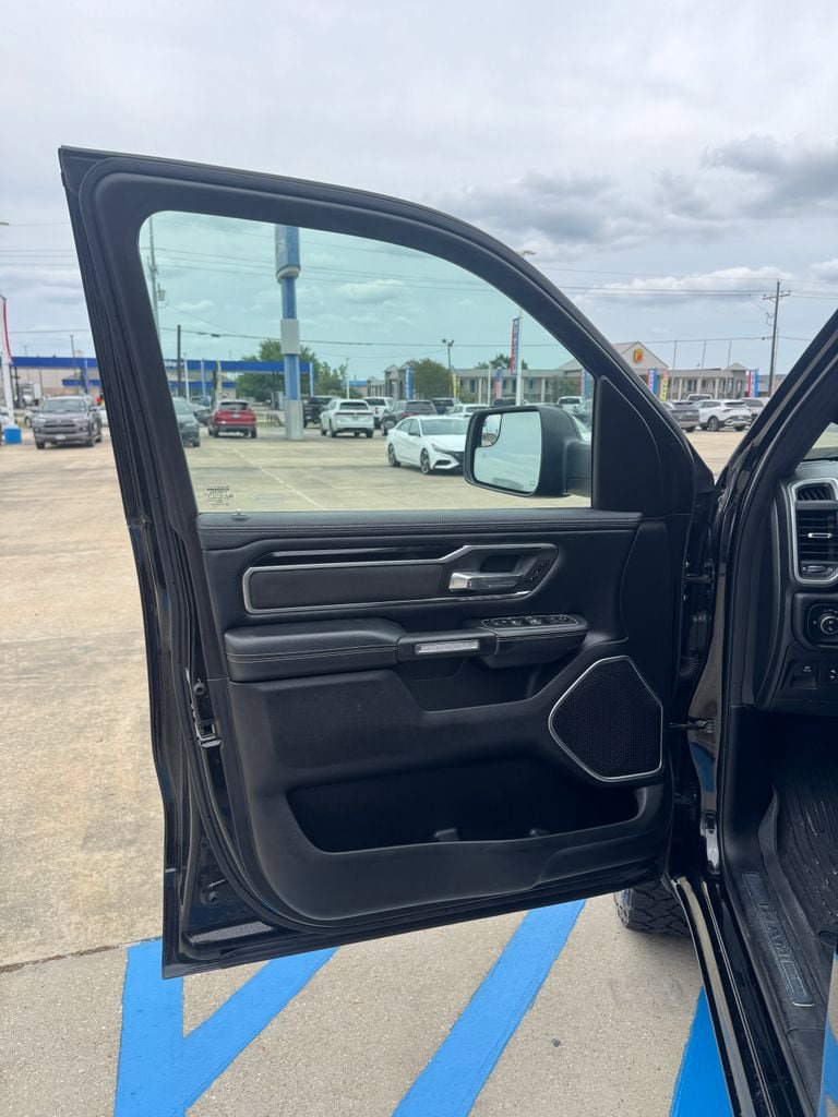 Used 2020 RAM 1500 Laramie w/ Sport Appearance Package AWD/4WD image 8