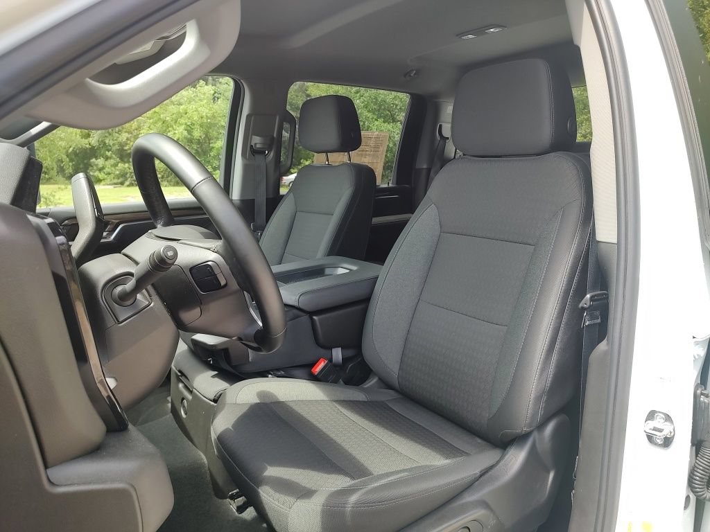 Used 2025 Chevrolet Silverado 2500 LT w/ Convenience Package AWD/4WD image 19