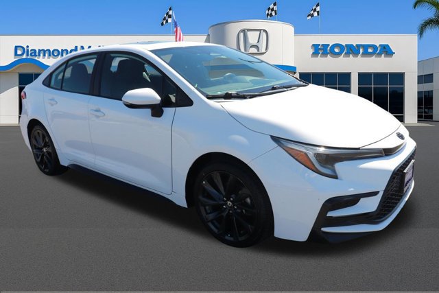 Used 2024 Toyota Corolla SE w/ SE Premium Package