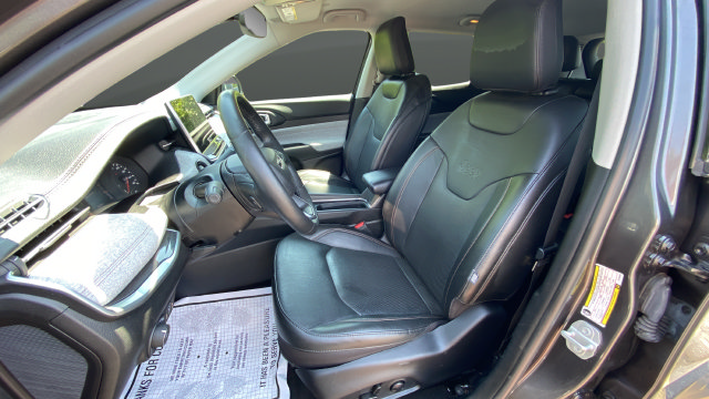 Used 2022 Jeep Compass Latitude AWD/4WD image 9