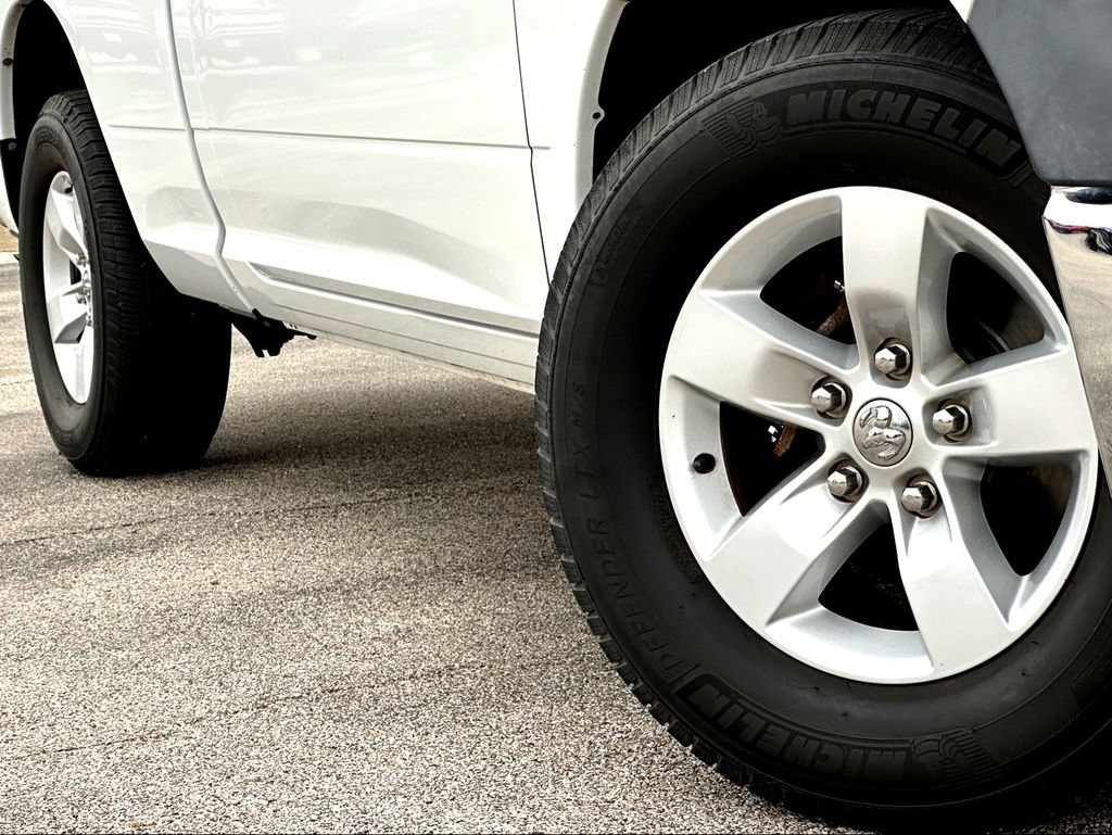 Used 2014 RAM 1500 Tradesman w/ Exterior Appearance Group RWD image 2