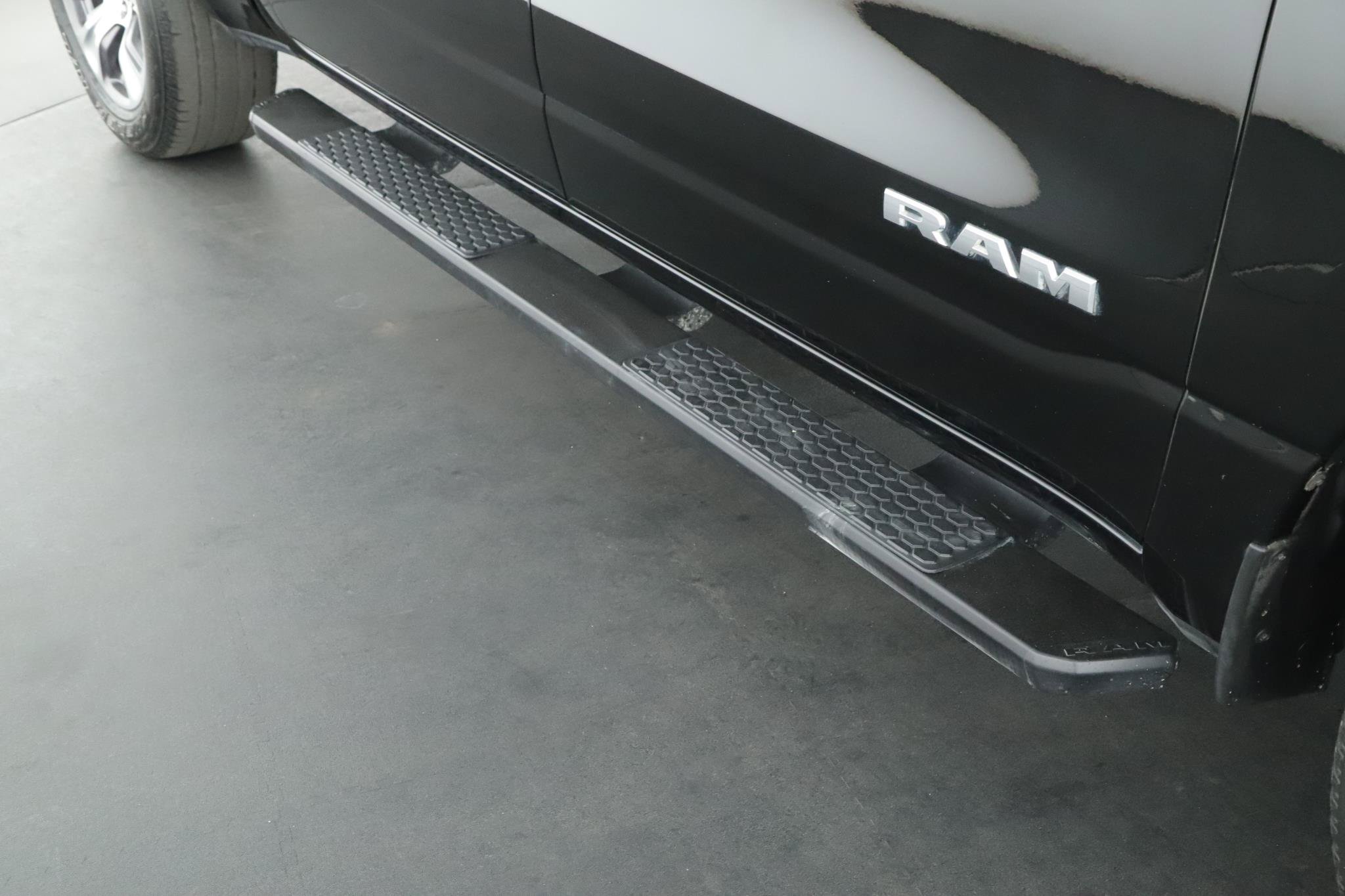 Used 2024 RAM 1500 Laramie AWD/4WD image 20
