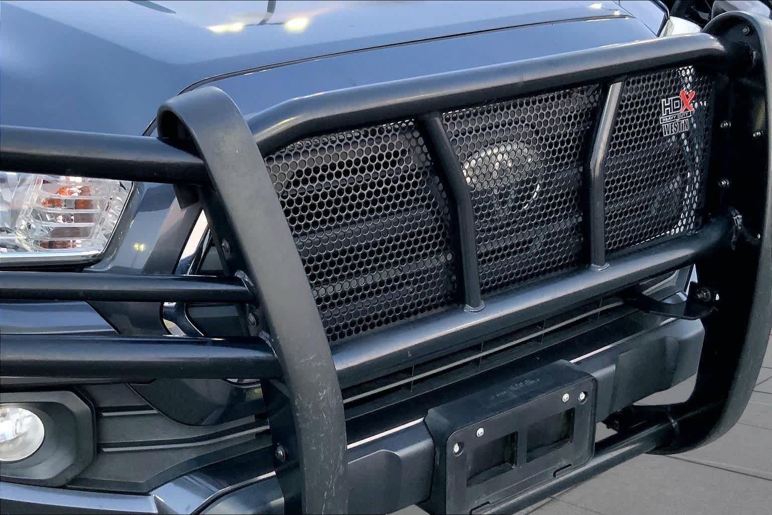 Used 2019 Toyota Tacoma SR5 RWD image 29
