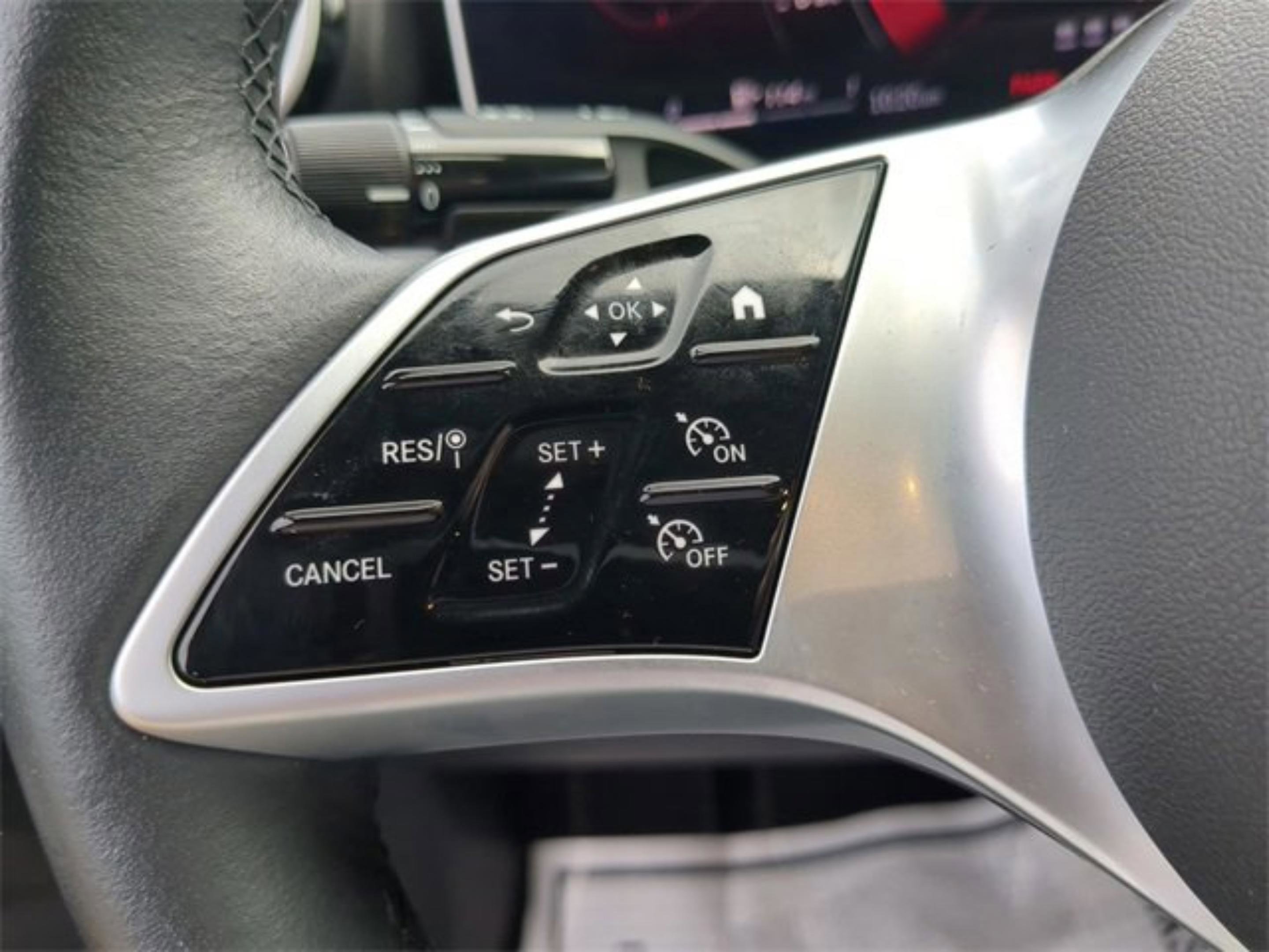 Used 2025 Mercedes-Benz C 300 Sedan image 50