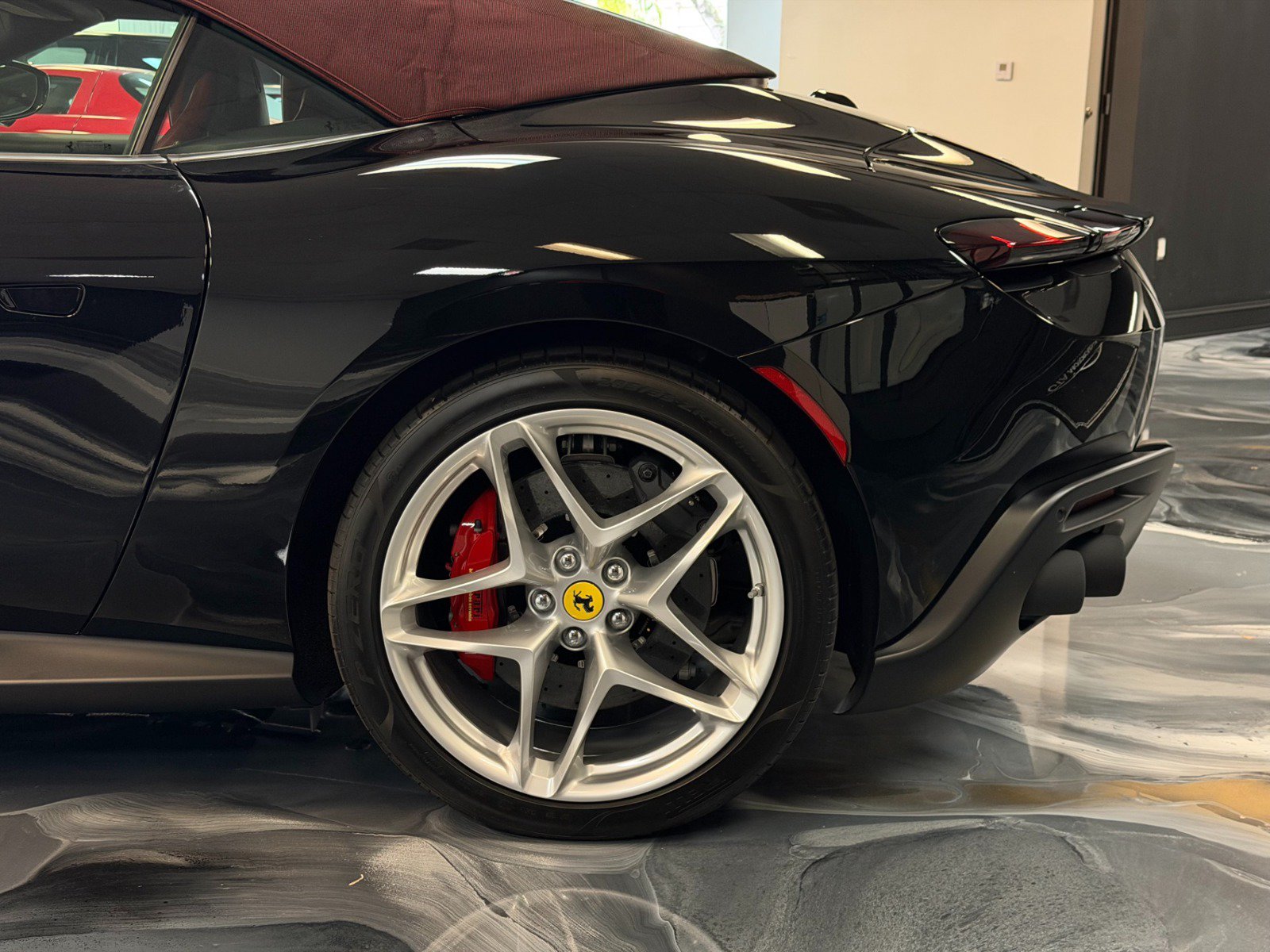 Used 2025 Ferrari Roma Spider RWD image 6