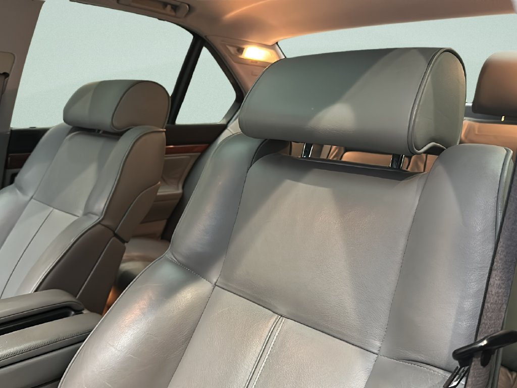Used 2001 BMW 740i RWD image 15