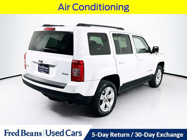 Used 2014 Jeep Patriot Latitude AWD/4WD image 9