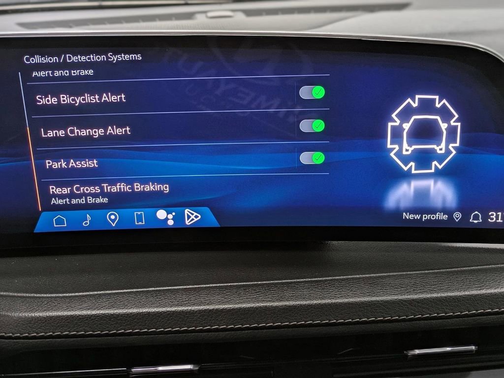 Used 2024 Cadillac XT4 Premium Luxury image 6