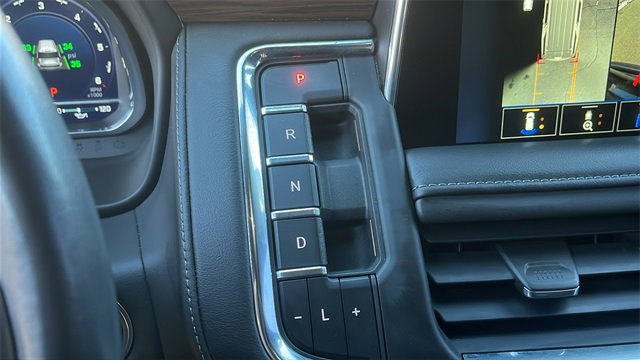 Used 2023 Chevrolet Tahoe LT w/ Luxury Package image 17