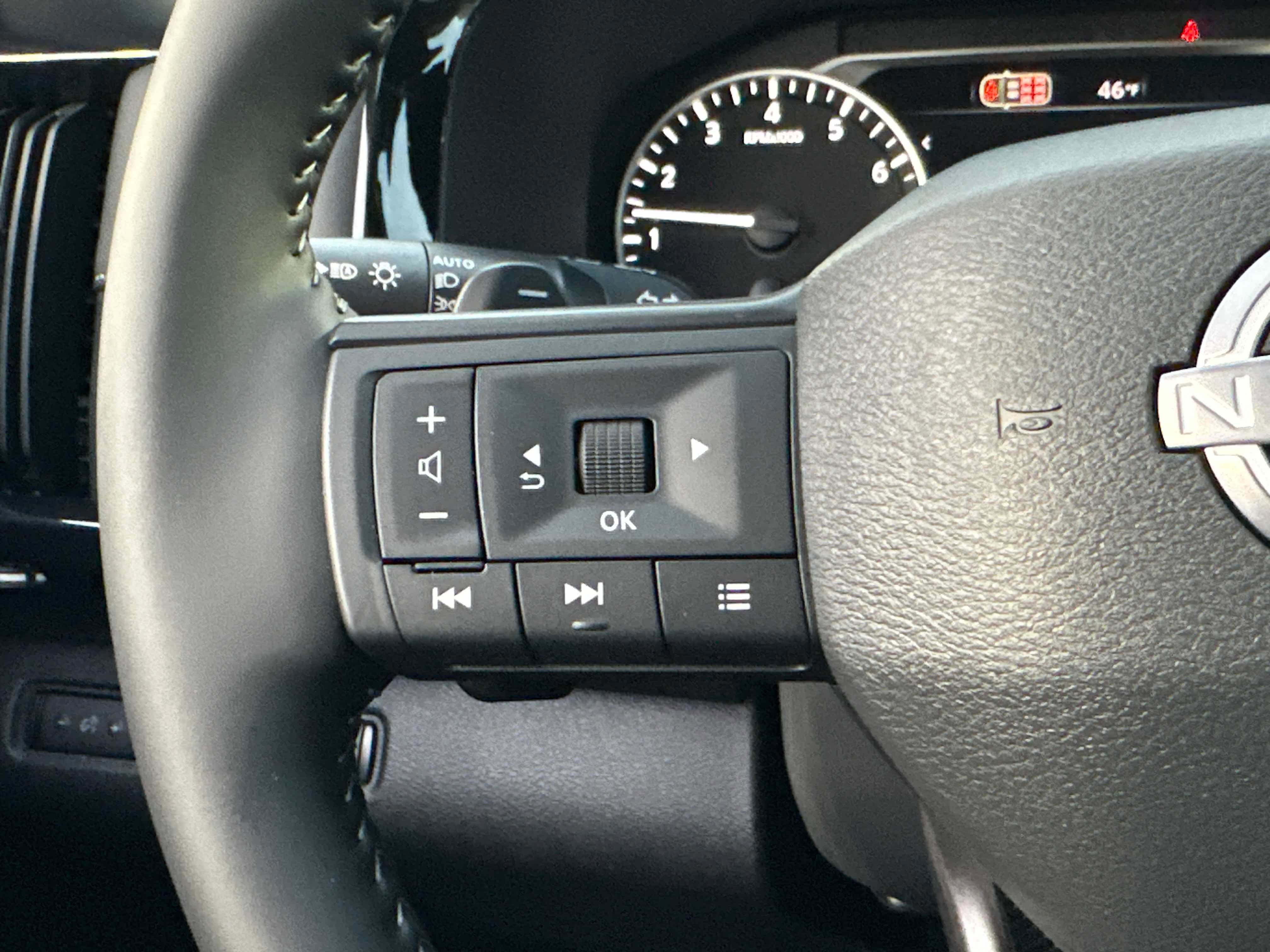 New 2026 Nissan Pathfinder SV AWD/4WD image 38