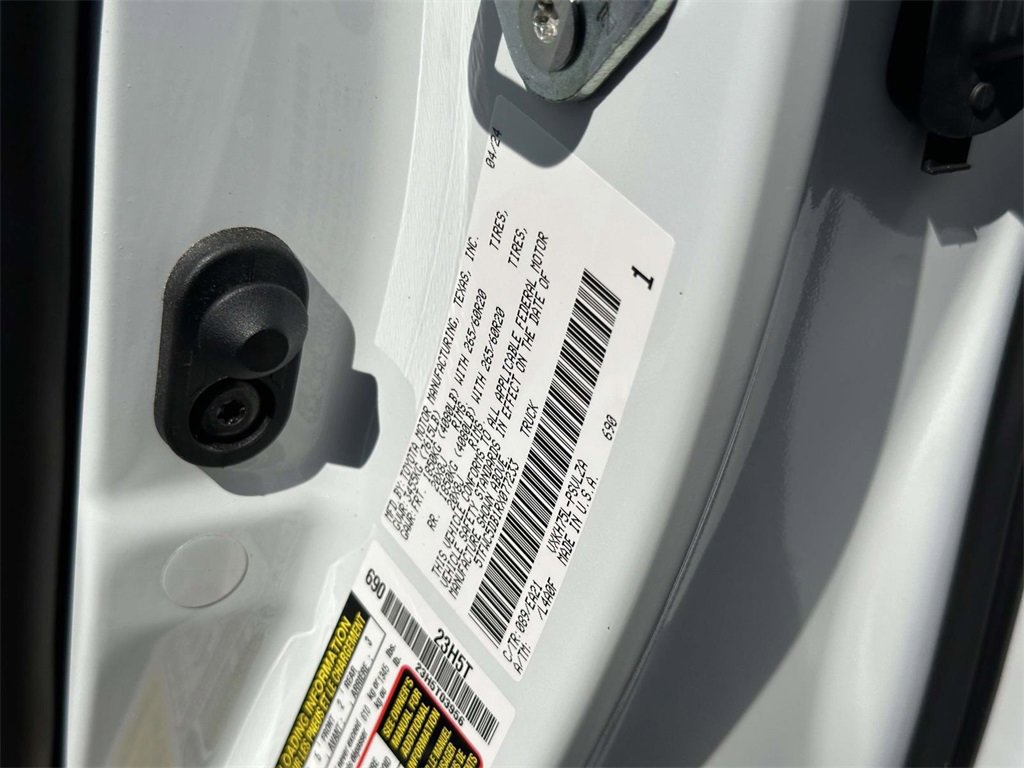 Used 2024 Toyota Tundra Limited image 26