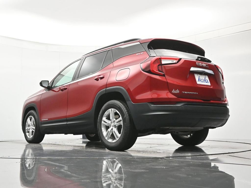 Used 2022 GMC Terrain SLE w/ Driver Convenience Package FWD image 42