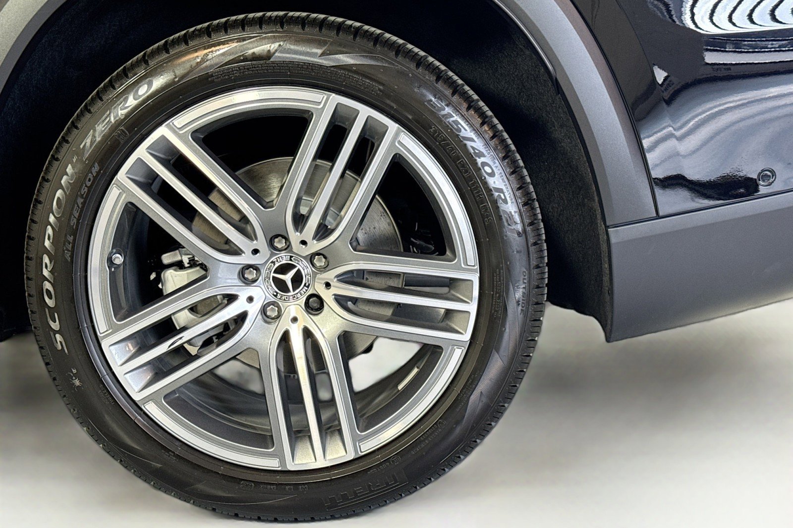 New 2026 Mercedes-Benz GLS 450 4MATIC image 29