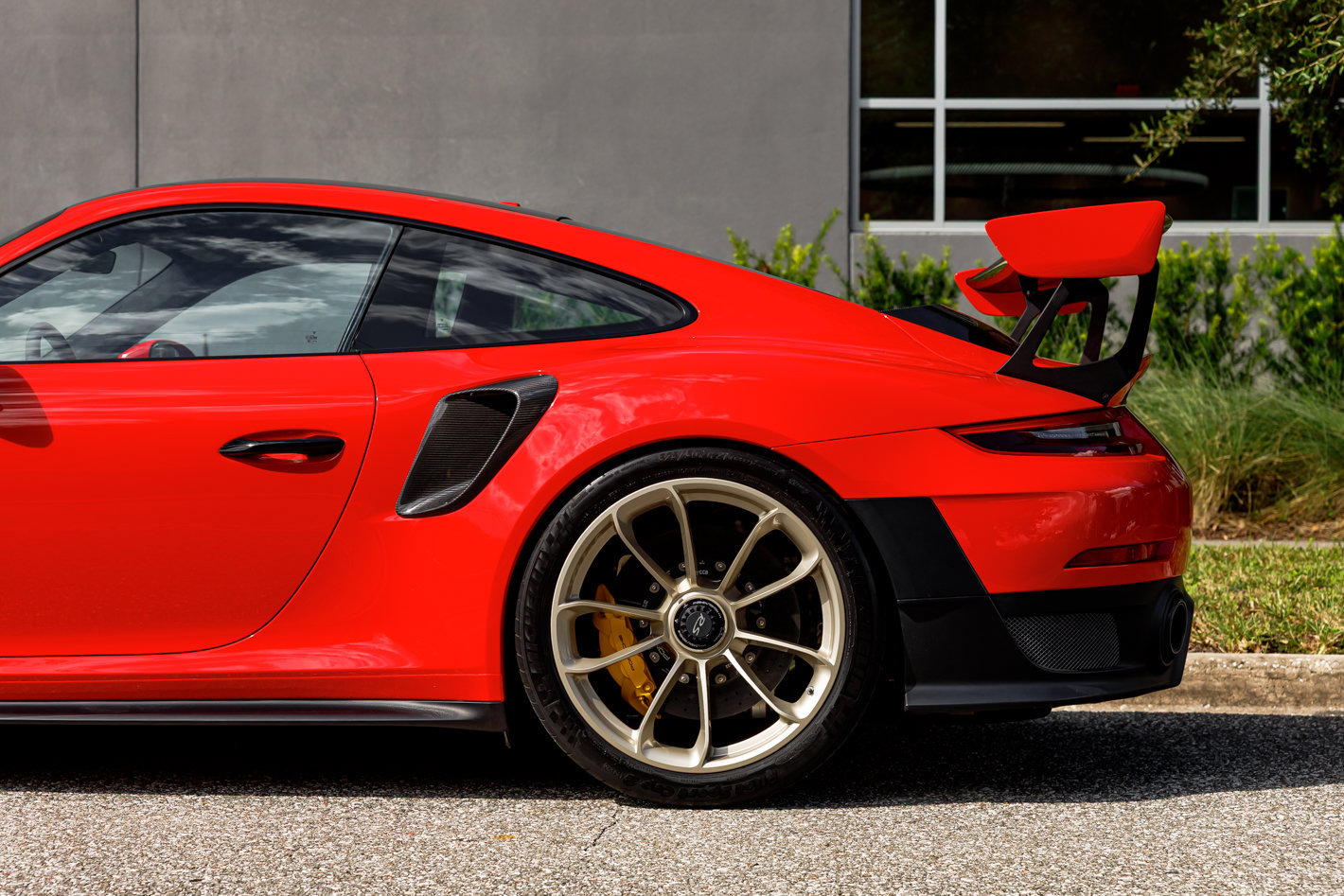 Used 2018 Porsche 911 GT2 RS RWD image 33