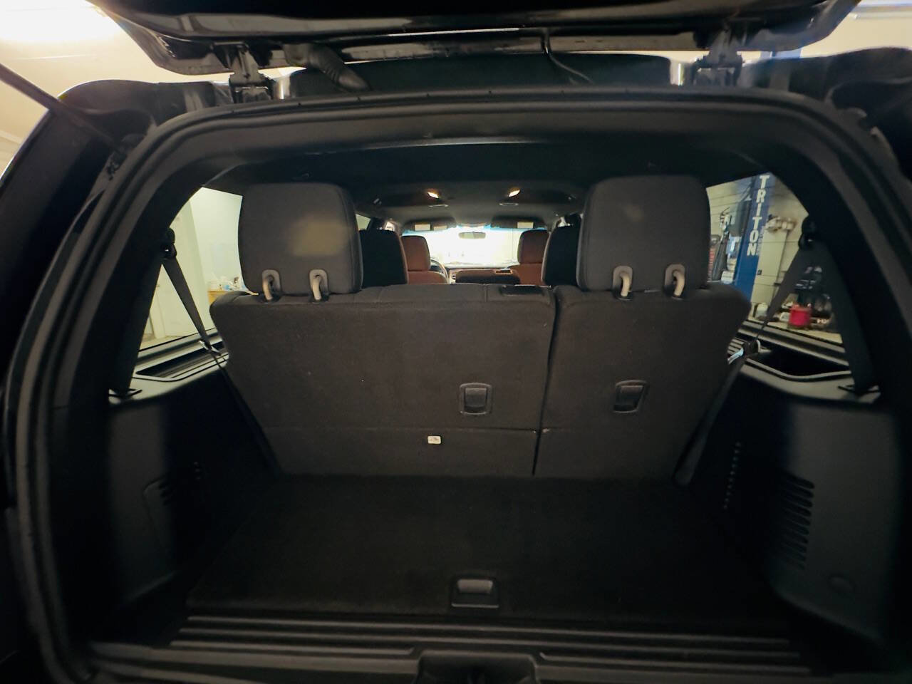 Used 2017 Ford Expedition XLT image 14