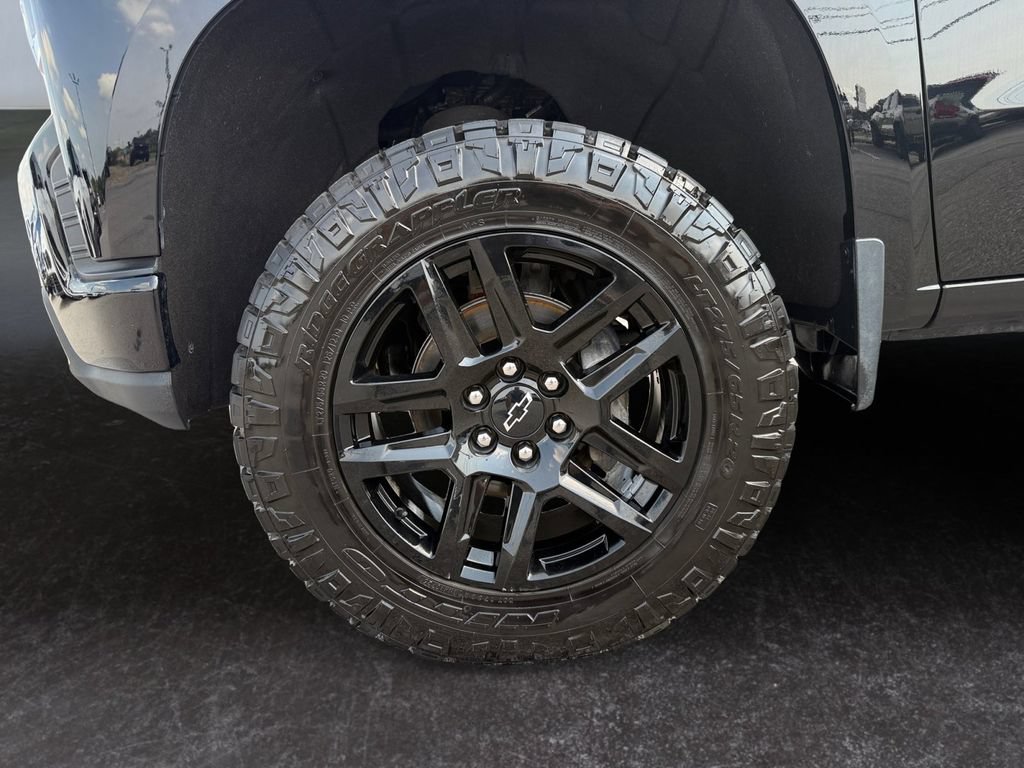 Used 2021 Chevrolet Silverado 1500 LT Trail Boss w/ Bed Protection Package AWD/4WD image 9