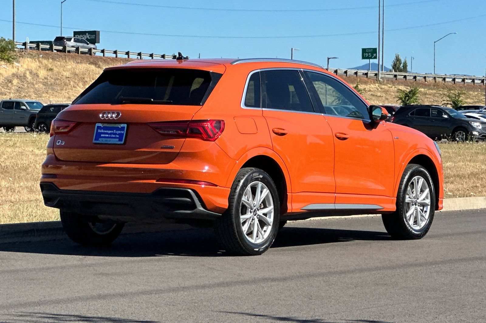 Used 2025 Audi Q3 2.0T Premium AWD/4WD image 3