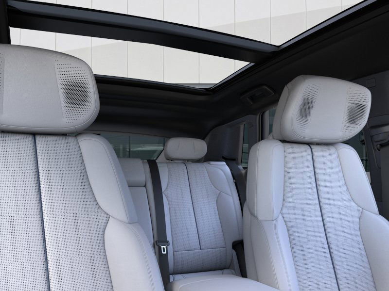 New 2025 Cadillac Lyriq Luxury image 48