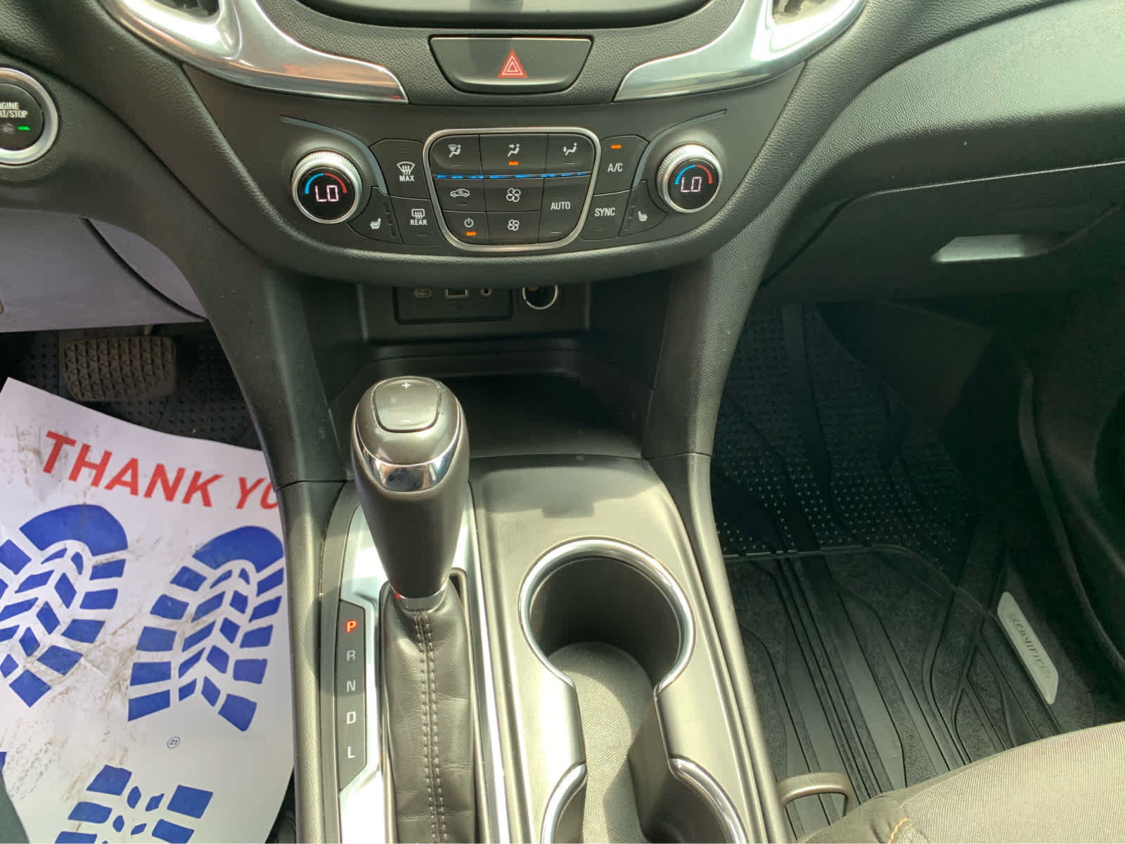 Used 2019 Chevrolet Equinox LT FWD image 19